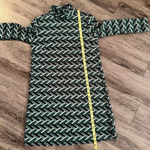 Tuckernuck Emerald Geo Mod Ellie Dress - Picture 6 of 9